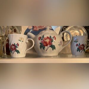 Beautiful Laura Ashley Tea set